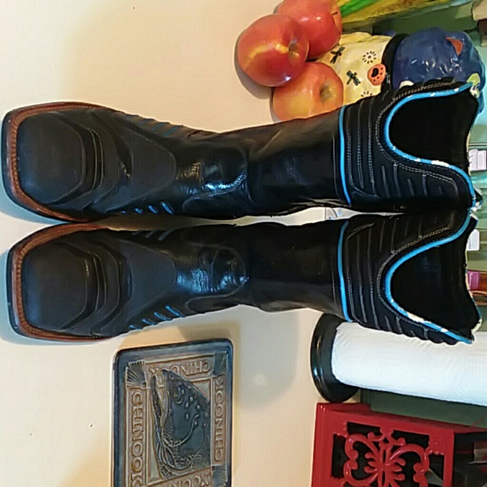 ARIAT Cowboy boots for men